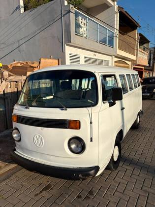 VOLKSWAGEN KOMBI 1.6 LUXO 8V GASOLINA 3P MANUAL VOLKSWAGEN KOMBI 1.6 LUXO 8V GASOLINA 3P MANUAL
